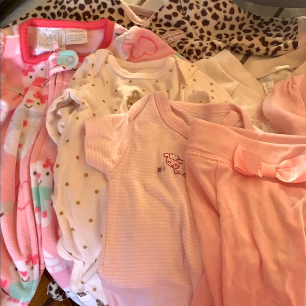 Newborn baby clothes
